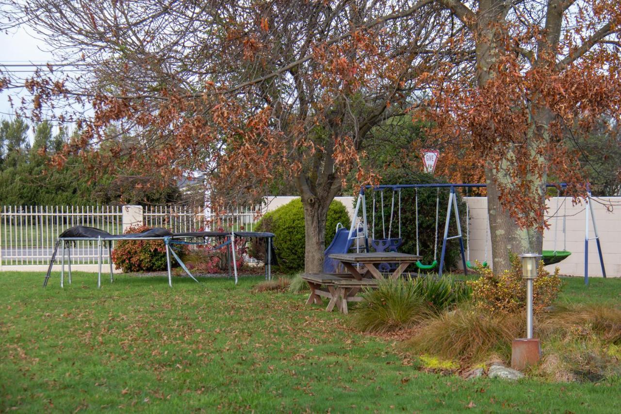 Bk'S Chardonnay Motor Lodge Masterton Bagian luar foto